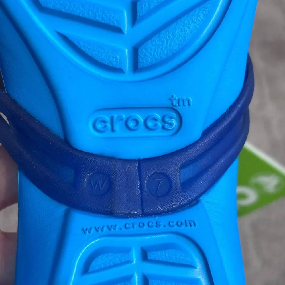 Crocs Isabella Flip Flop Womens 7 Blue Double Strap Thong Sandal Slip On Casual